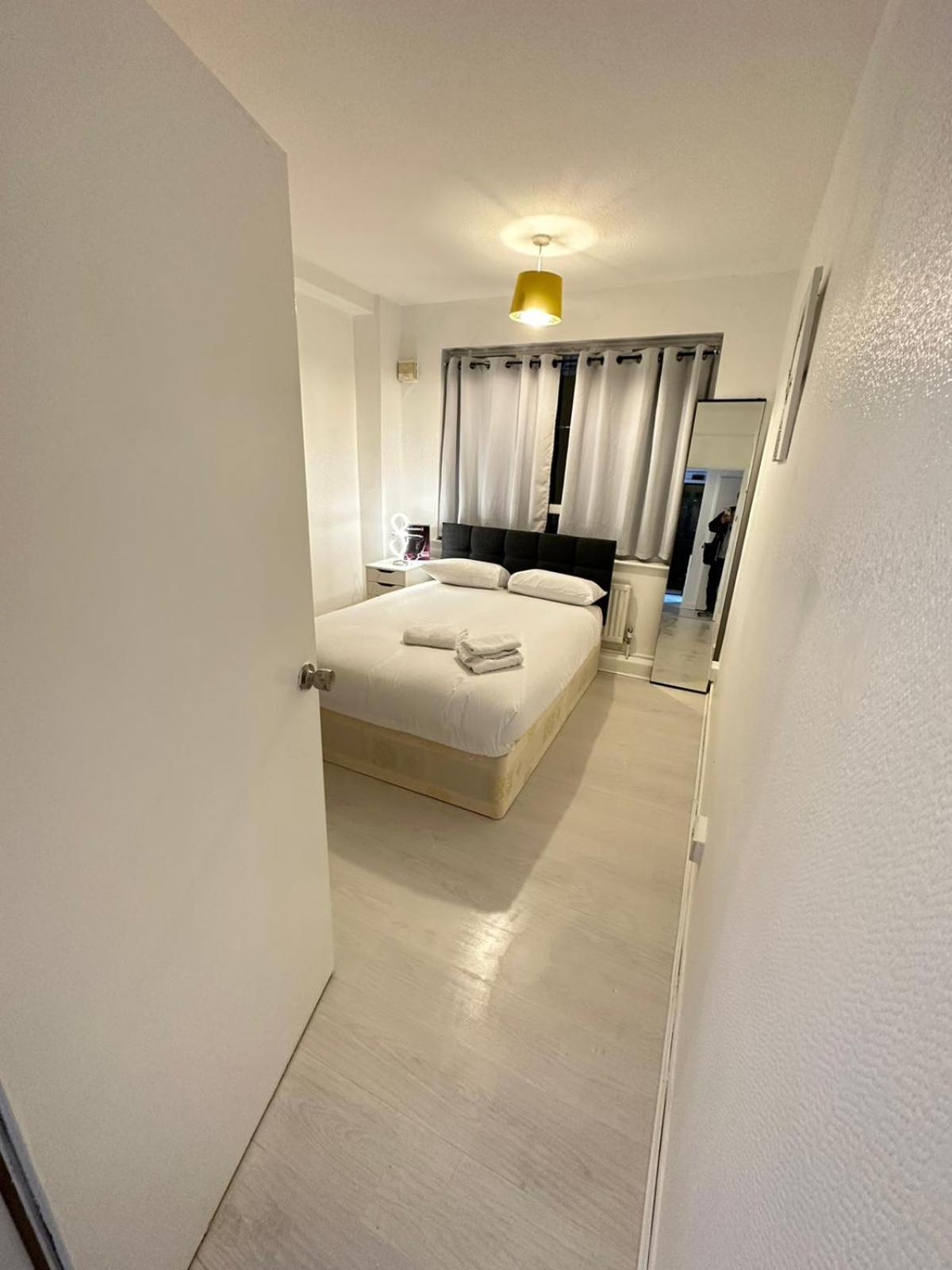 3 Bedroom King Cross Station City Centre * Londra